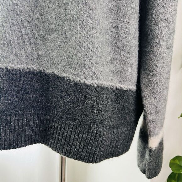 Universal Thread Gray & Cream Mock Neck Super Soft Pullover Sweater Womens Sz XL - Picture 5 of 9